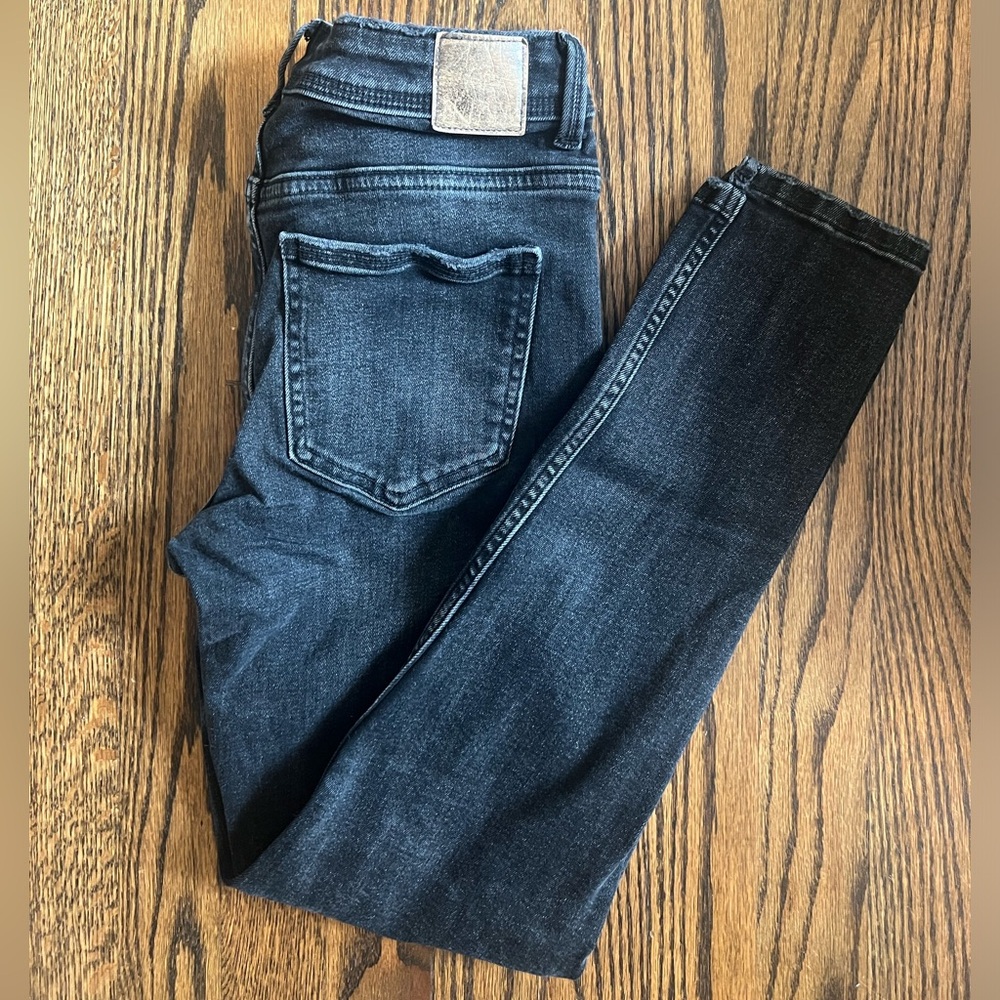 ** ZARA black skinny jeans **